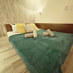 Centre Loft Next To Synagogue Апартаменты Будапешт