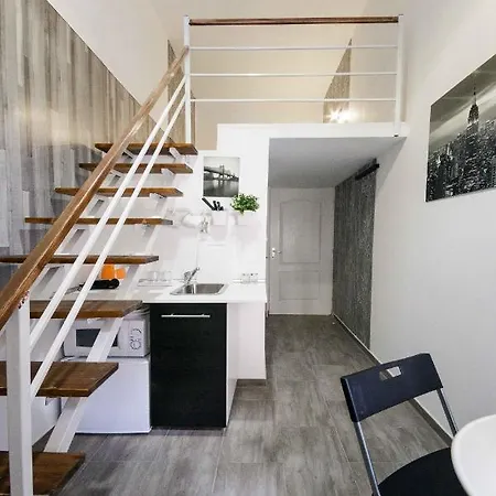 Daire Centre Loft Next To Synagogue
