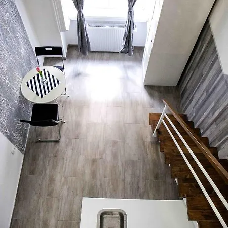 Daire Centre Loft Next To Synagogue *