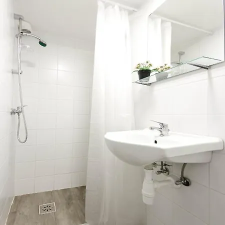 Centre Loft Next To Synagogue *