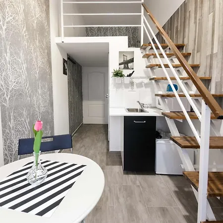 Centre Loft Next To Synagogue 公寓 *