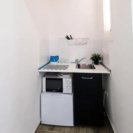 Centre Loft Next To Synagogue 아파트 *