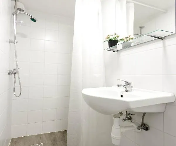 Centre Loft Next To Synagogue *